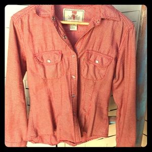 Woman’s Levi’s flannel shirt